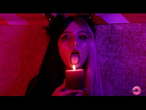 ❤️ Passionéierte Blowjob vum Sexy Succubus mat Mond Erfëllung ❤ Porno bei eis ❌️